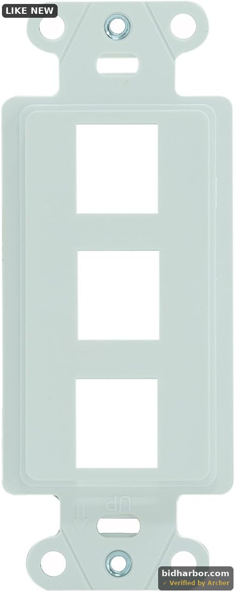 Lot of 10 - On-Q WP3413WH10 High Impact Flame Retardant Plastic 3-Port Decorator Outlet Strap, White