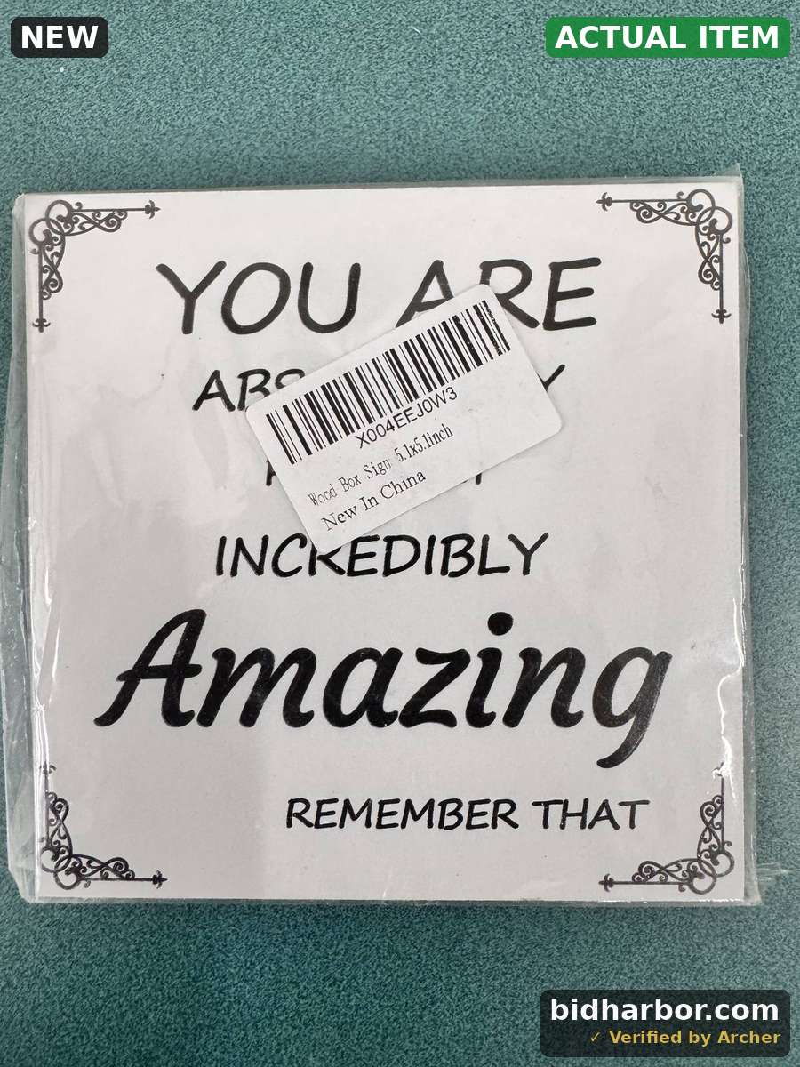 "You Are Amazing" Wooden Box Sign — Inspirational Desk Decor, 5.1×5.1"