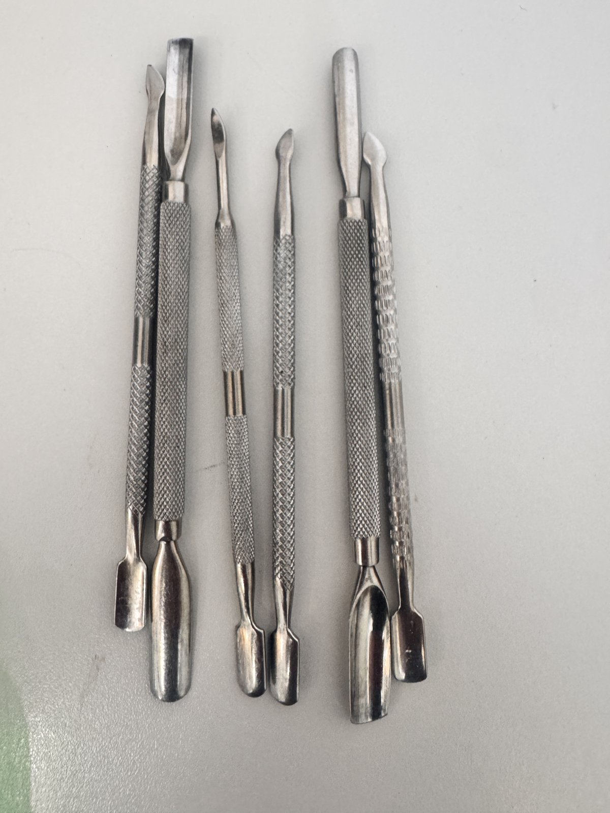 Professional Stainless Steel Cuticle Pushers & Nail Cleaning Tools – Set of 6