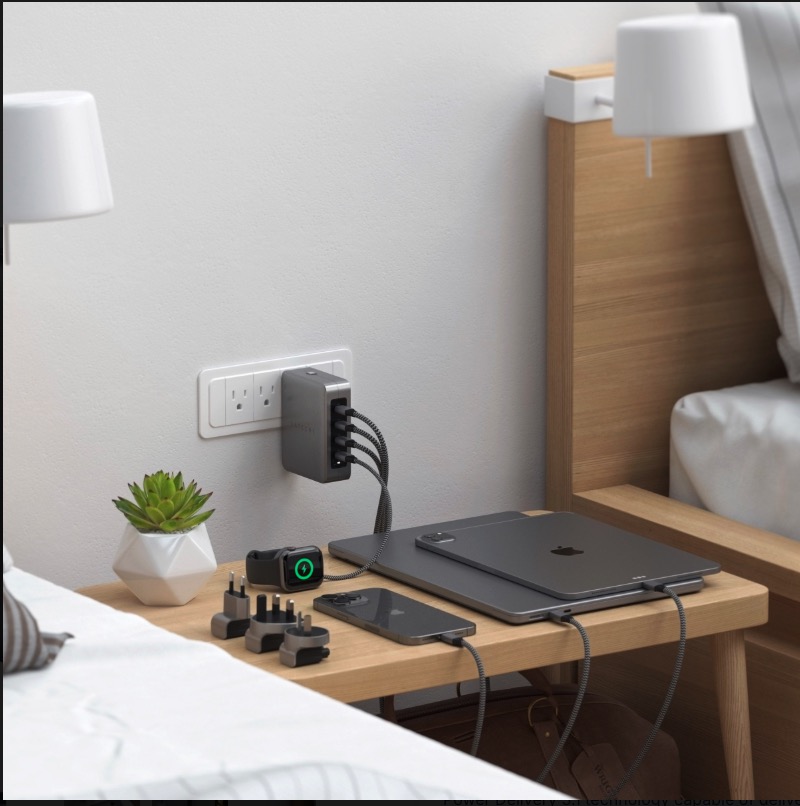 Satechi 145W USB-C 4-Port GaN Travel Charger with International Adapters