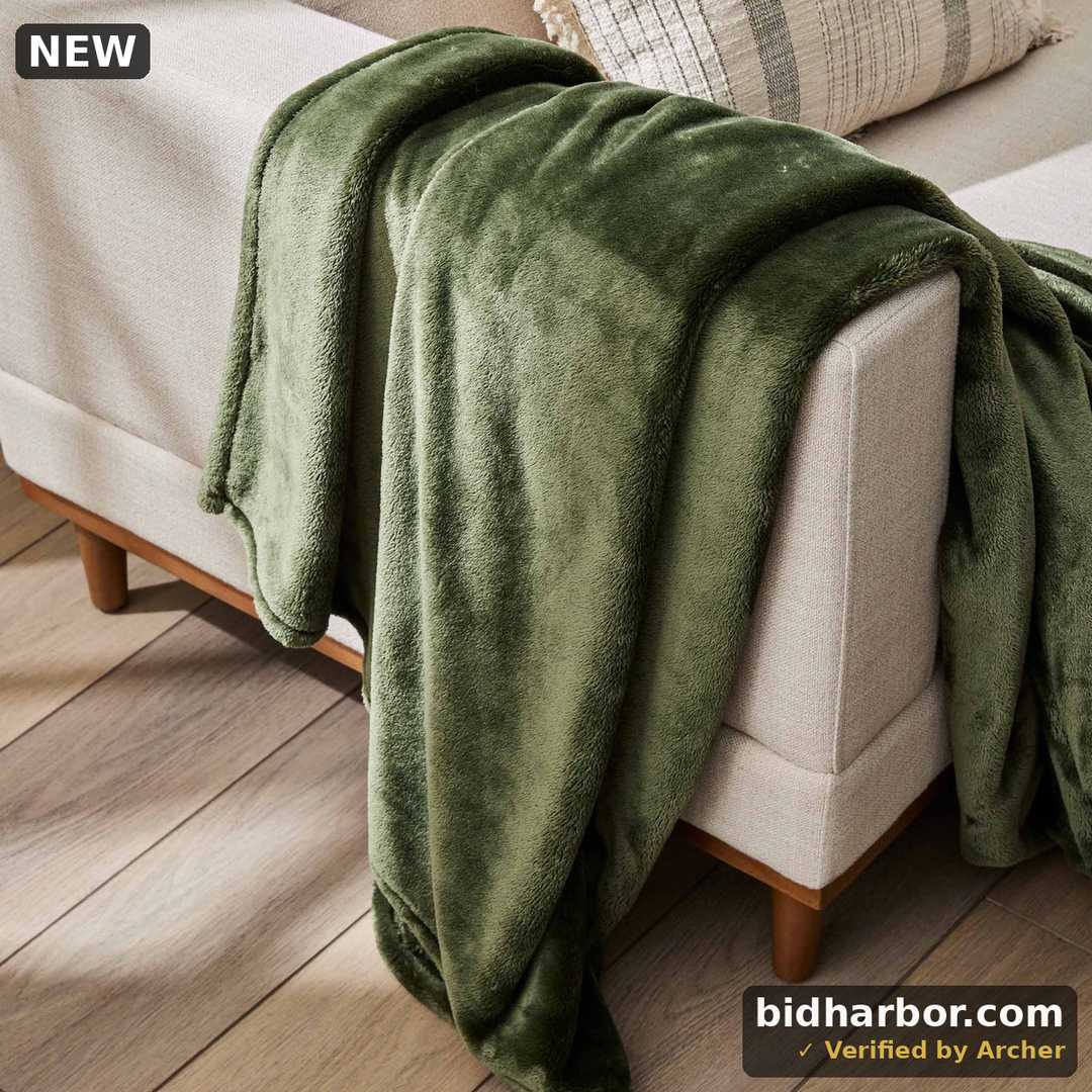 Better Homes & Gardens Sea Turtle Solid Velvet Oversized Throw Blanket 50 X 72