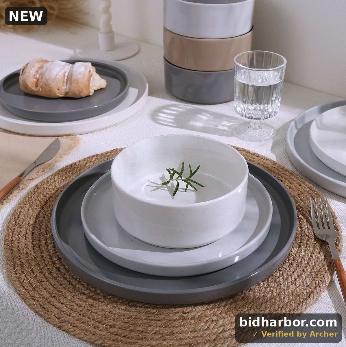 Famiware 12-Piece Stoneware Dinnerware Set with Plates & Bowls for 4, Multicolor
