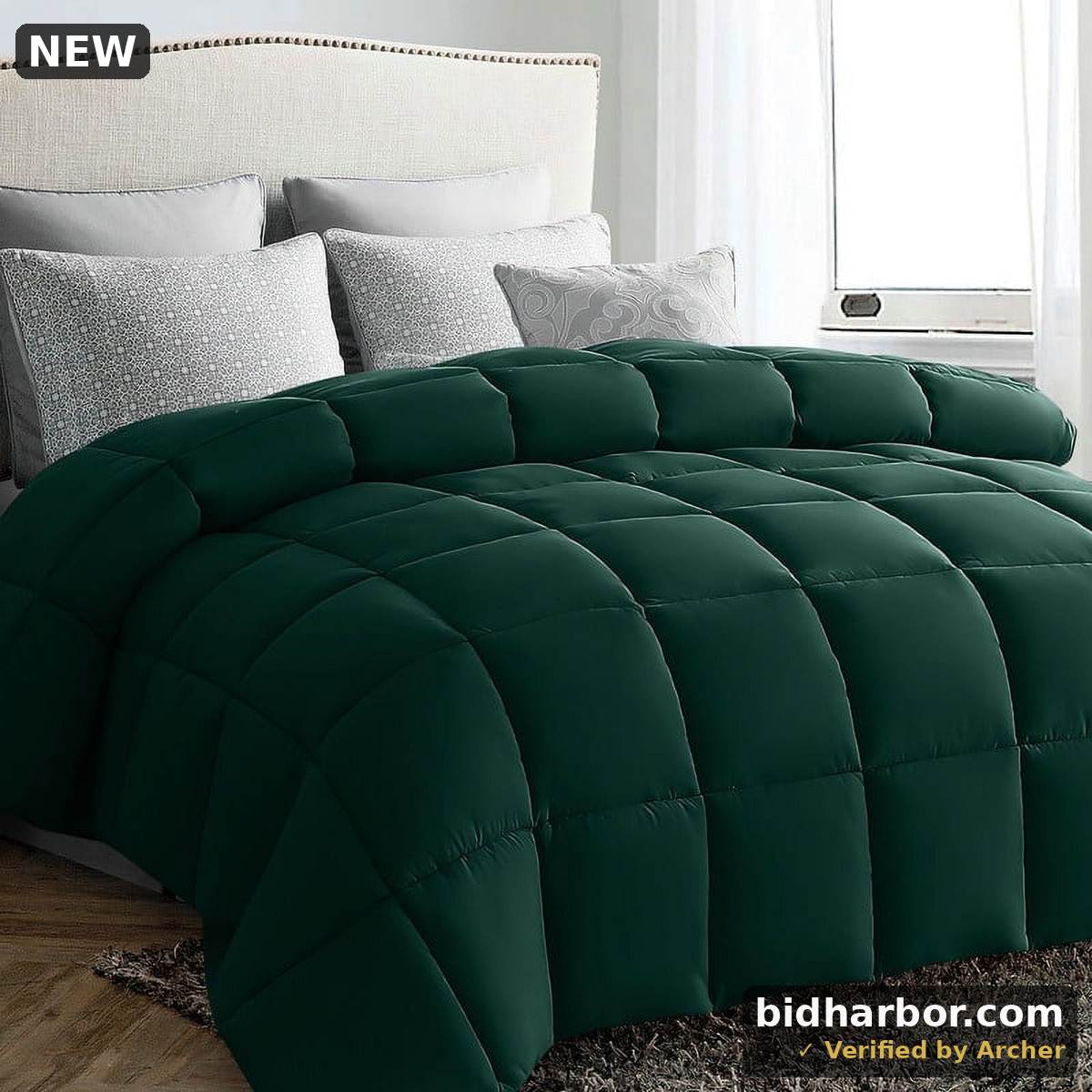 JUSTLET Luxury Solid Down Alternative Machine Washable Green Comforter, California King